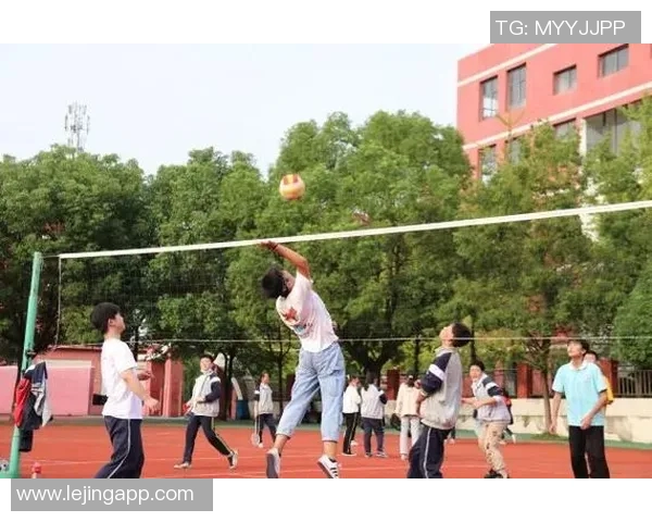 运动达人赵娜独家分享飞盘技巧与心得体会助你提升体育水平 运动达人赵娜独家分享飞盘技巧与心得体会助你提升体育水平