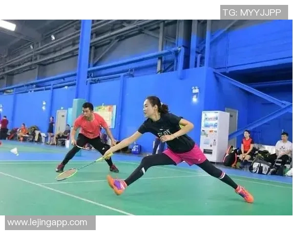 运动数据李军的羽毛球人生从青涩少年到竞技场上的传奇之路